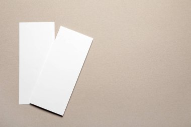 Açık renkli boş kartlar. Tasarım için alay