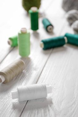 Renk dikiş ipliği kümesi 