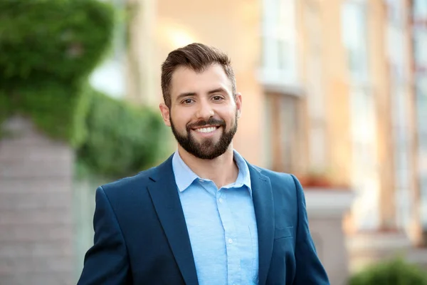 Guapo Hombre Negocios Seguro Aire Libre — Foto de Stock