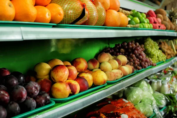 Variety Different Fruits Vegetables Shelves Supermarket — Stock Photo, Image