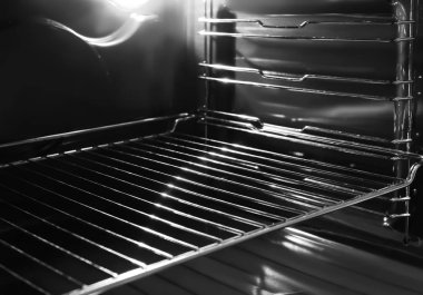 Modern boş fırın, portre