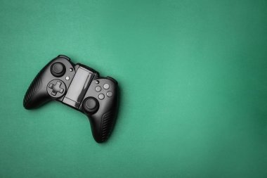 Video oyun denetleyicisi renk arka plan üzerinde