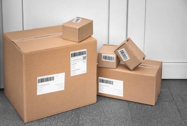 Parsel ön kapıya yakın katta teslim