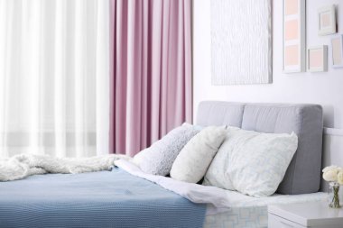 Modern oda iç rahat yatak