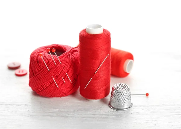 Sewing Accessories Threads Table Closeup — Stock Photo, Image