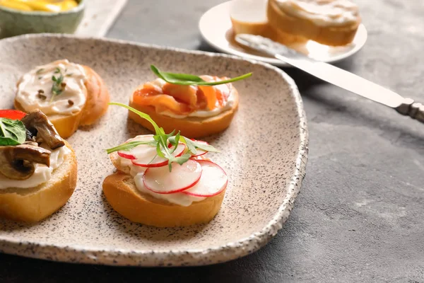 Plate Tasty Bruschettas Table Closeup — Stock Photo, Image