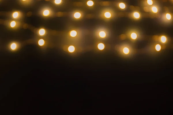暗い背景に燃えるクリスマスライト — ストック写真