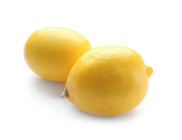 Frische Reife Zitronen Auf Weißem Hintergrund — Stockfoto