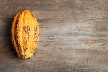 Kakao pod ahşap arka plan, üstten görünüm