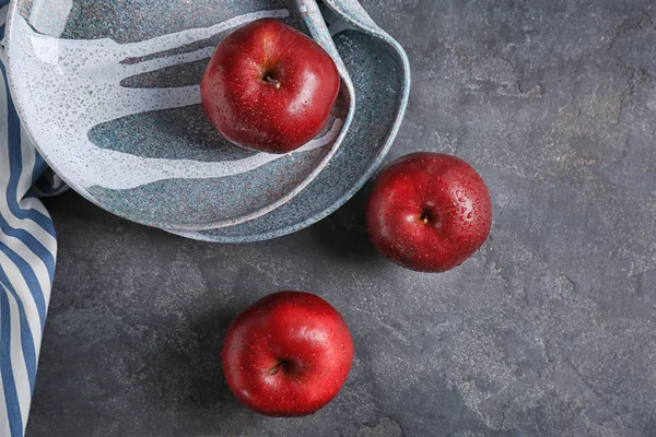 Composición Con Manzanas Rojas Maduras Mesa — Foto de Stock