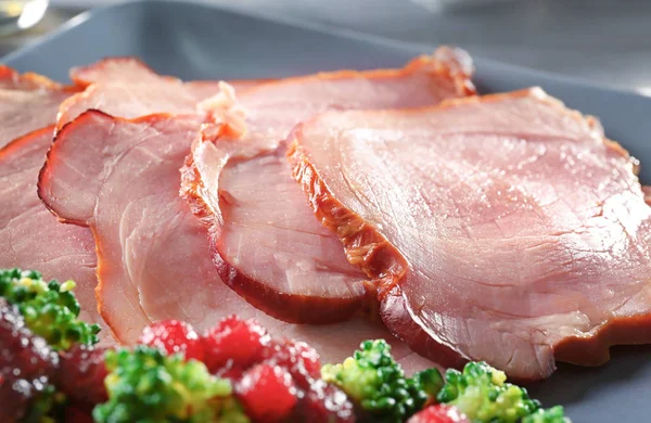 Plate Sliced Honey Baked Ham Closeup — Stock Photo, Image