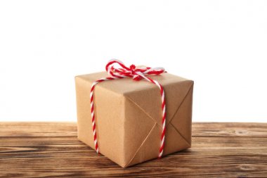 Parsel hediye kutusu beyaz duvara ahşap tablo