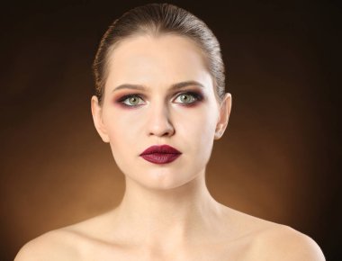 kadın güzel makyaj