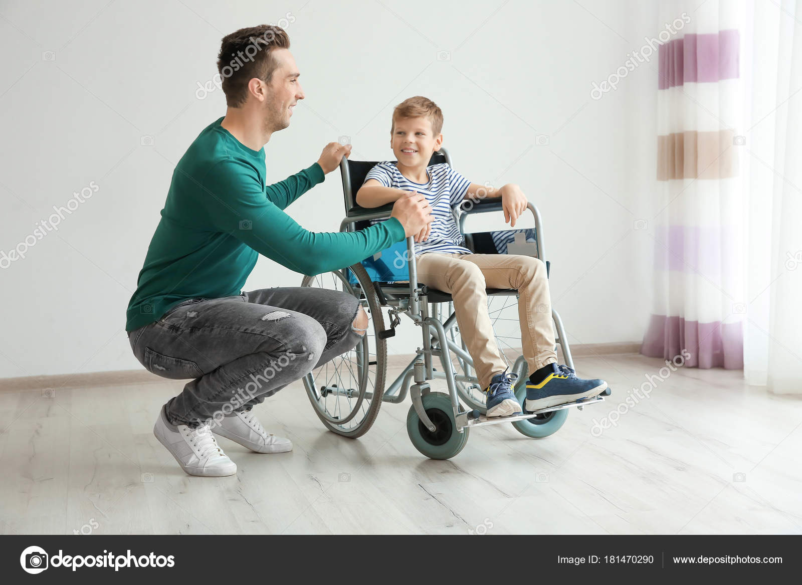 Junge Im Rollstuhl Zeichnung