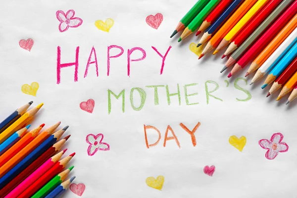 Handgemaakte kaart met tekst Happy Mother'S Day en potloden — Stockfoto