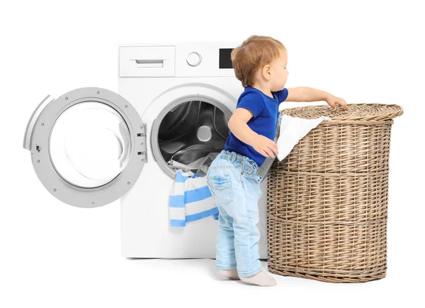 Lindo Niño Haciendo Lavandería Sobre Fondo Blanco — Foto de Stock