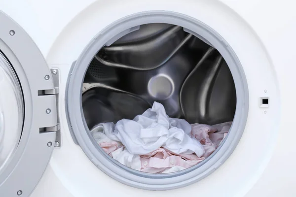 Wasmachine Met Kleren Close Wasserij Dag — Stockfoto