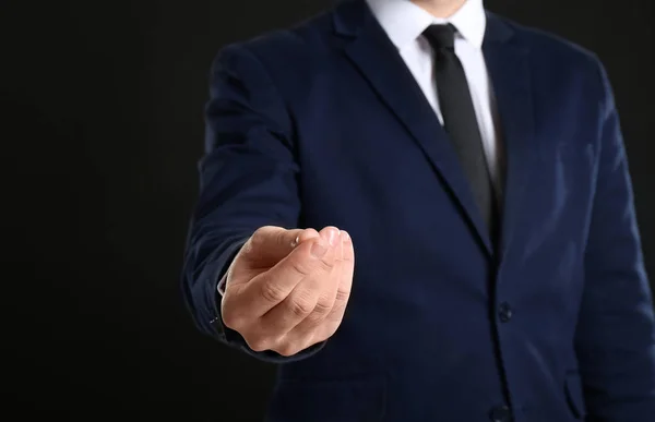 Empresario Exigiendo Soborno Sobre Fondo Negro — Foto de Stock