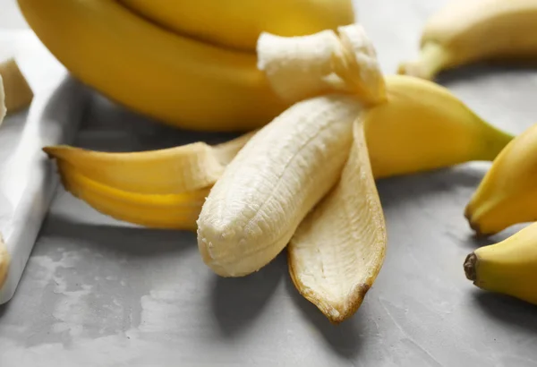 Ripe Bananas Table Closeup — Stock Photo, Image