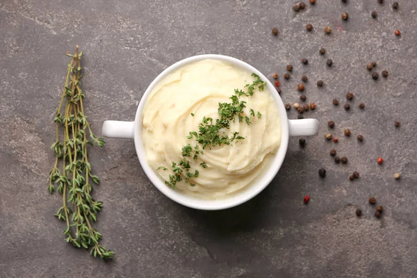 Plato Con Puré Papas Sobre Fondo Gris —  Fotos de Stock