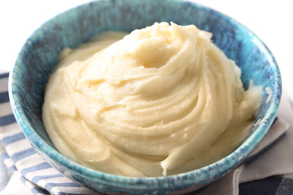 Тарелка с картофельным пюре, крупный план
