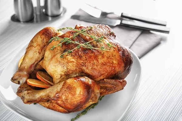 Delicious Whole Roasted Chicken Orange Served Plate — Stock Photo, Image