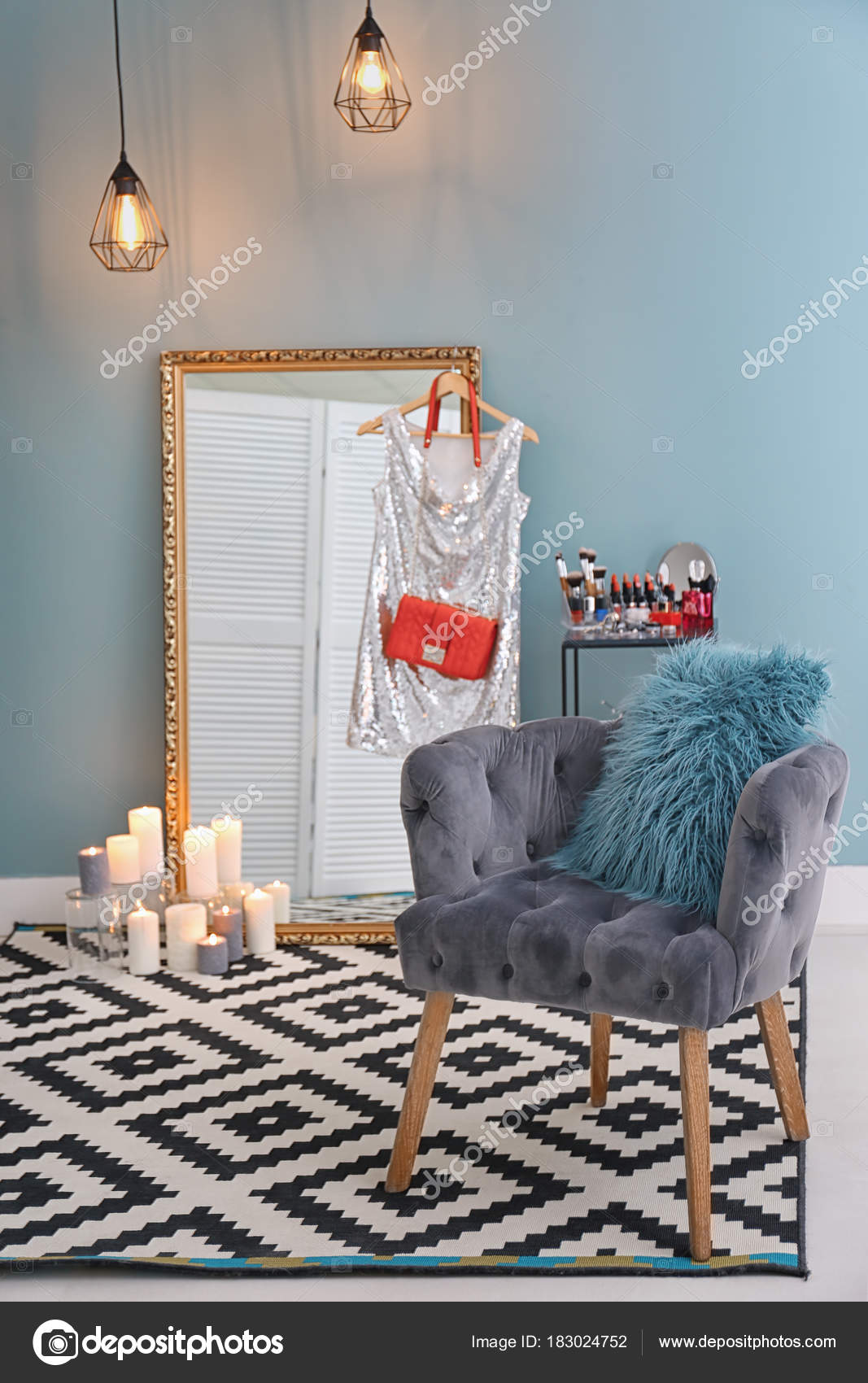 Welp Interieur van moderne make-up kamer — Stockfoto © belchonock CU-57