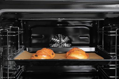 Fırında lezzetli çörekler 