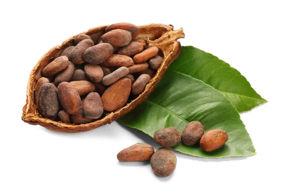 Metà Baccello Cacao Maturo Con Fagioli Sfondo Bianco — Foto Stock