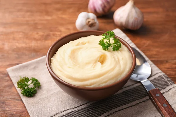 Cuenco con puré de patatas —  Fotos de Stock