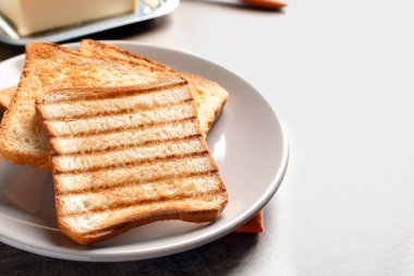 Masada ekmek ile plaka