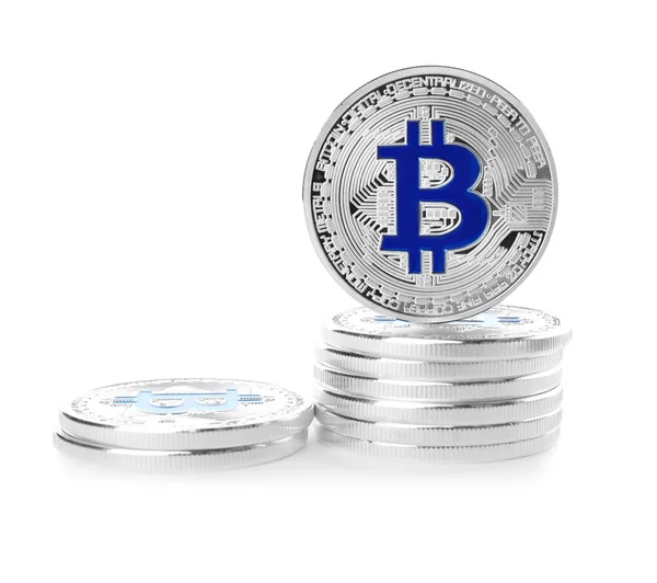 Bitcoins de plata sobre fondo blanco — Foto de Stock