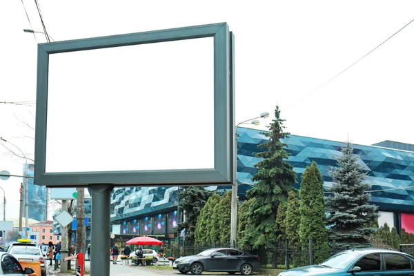 城市街道上的空广告牌 — 图库照片