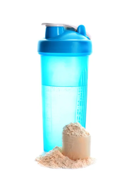 Measuring scoop with protein powder and bottle of water on white background — Stock Photo, Image