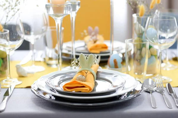 Schöne Festliche Oster Tischdekoration — Stockfoto