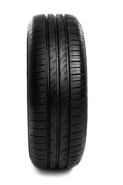 Beyaz arkaplanda araba lastiği