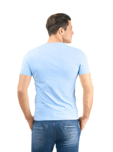 Hombre joven con elegante camiseta sobre fondo blanco. Burla para el diseño — Foto de Stock