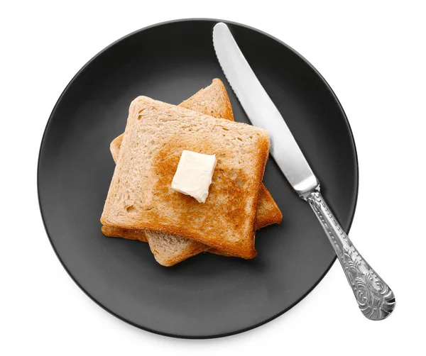 Prato com pão torrado sobre fundo branco — Fotografia de Stock