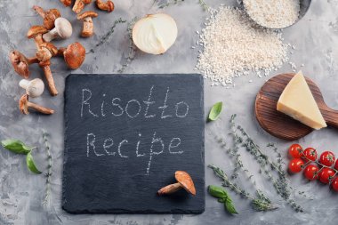 Risotto tablo için malzemeler ile kompozisyon