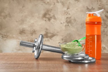 Protein tozu ile kompozisyon 