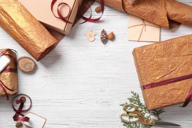 Güzel hediye kutuları.  