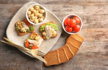 Lezzetli tavuk bruschettas