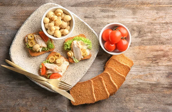 Lezzetli tavuk bruschettas