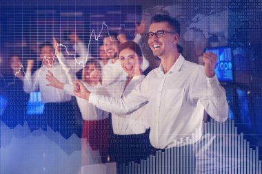 Heyecanlı Menkul Kıymetler Borsası tüccarlar office başarı kutluyor