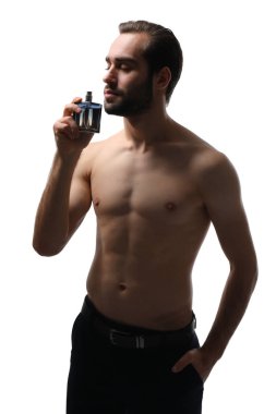 Yakışıklı erkek parfüm şişe 