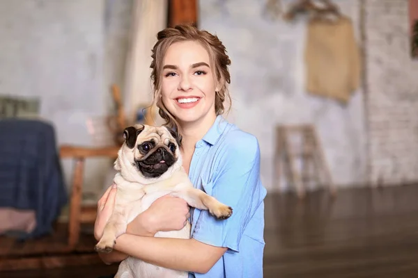 Young Woman Cute Pug Dog Home Pet Adoption — Stock Photo, Image