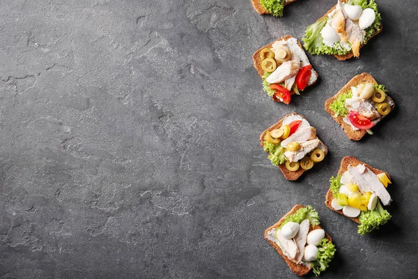 Savoureux bruschettas de poulet — Photo