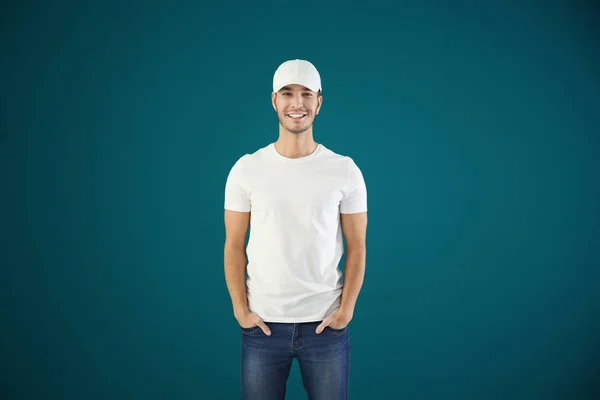 Ung Man Snygg Shirt Färgbakgrund Mockup För Design — Stockfoto