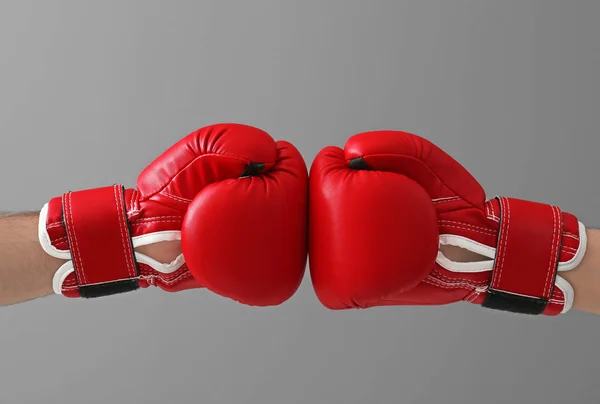 Muži v Boxerské rukavice — Stock fotografie