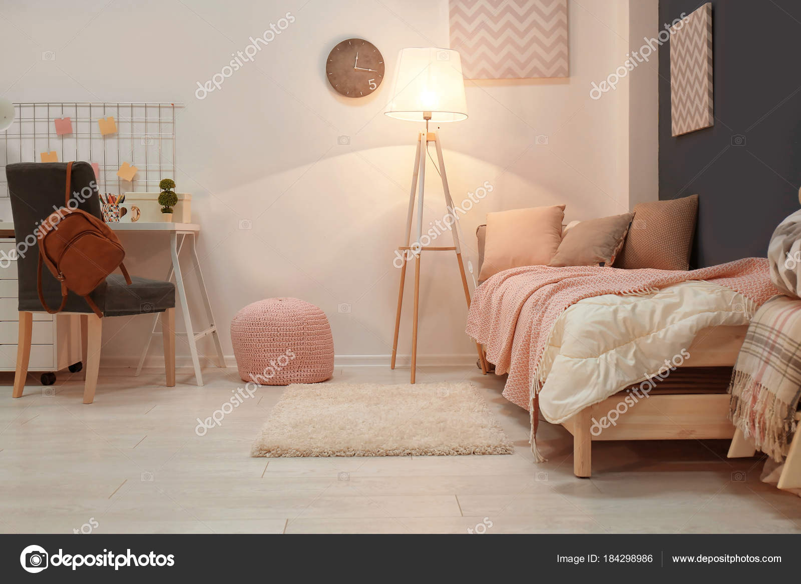 Interieur van gezellige kinderkamer — Stockfoto © belchonock #184298986 Interieur van gezellige kinderkamer — Stockfoto © belchonock #184298986